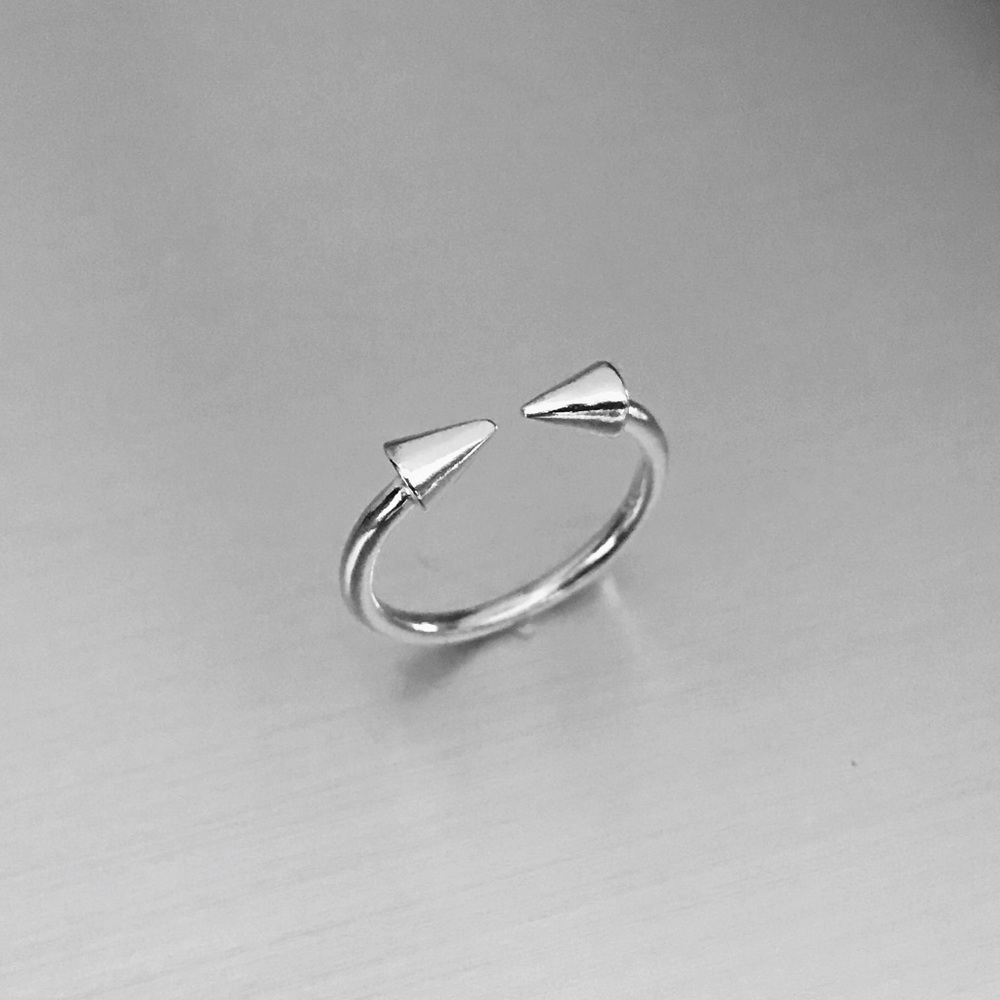 Sterling Silver Double Arrow Toe Ring - image 5
